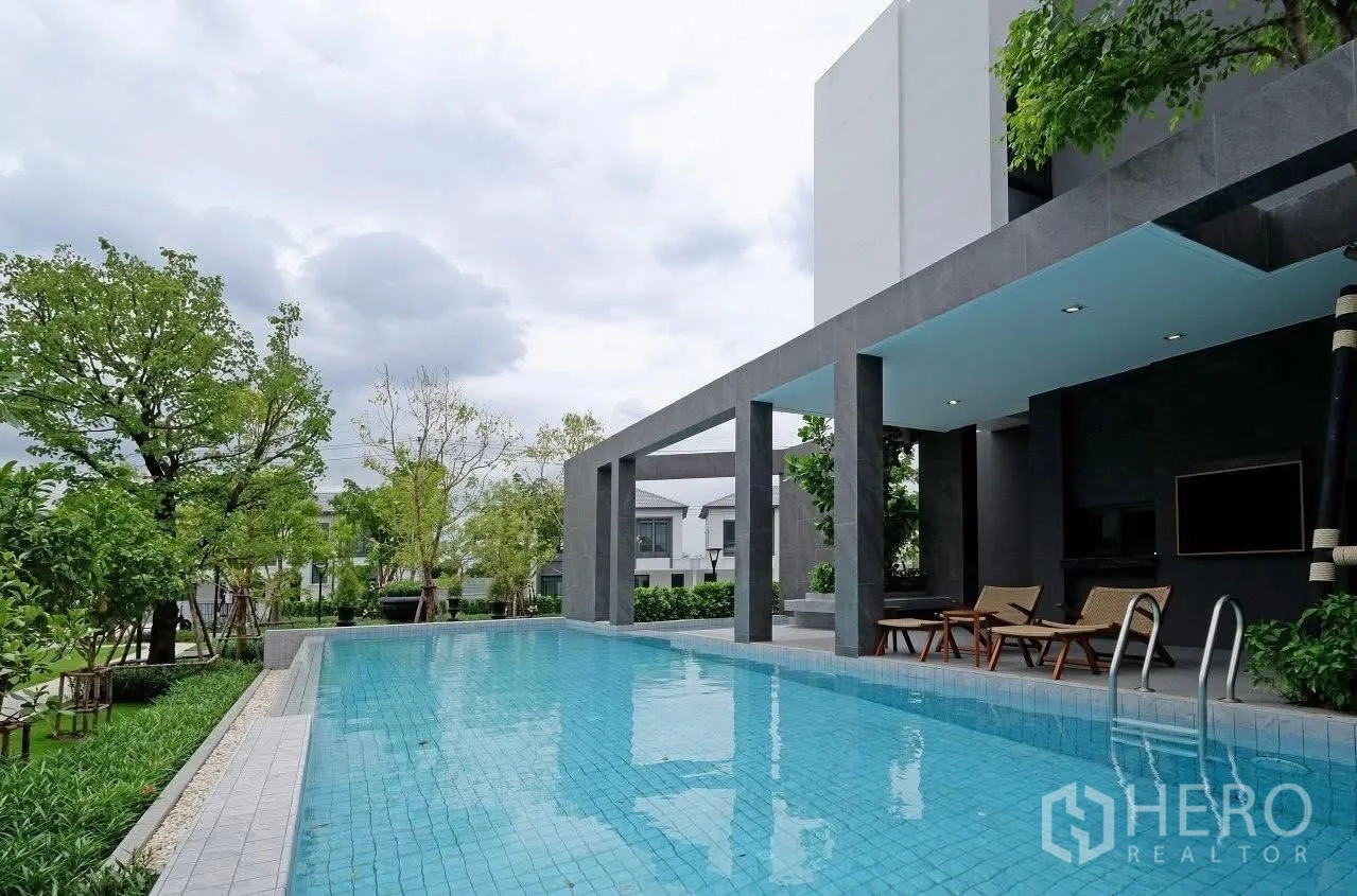 Property Image #18 for property HRE00403