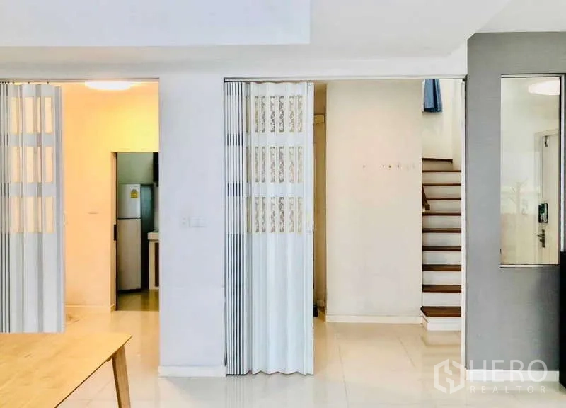 Detached House for rent or sale - Ground floor with folding doors to kitchen and staircase.