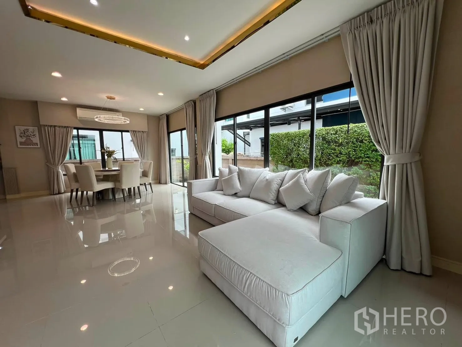 Property Image #19 for property HRE00912