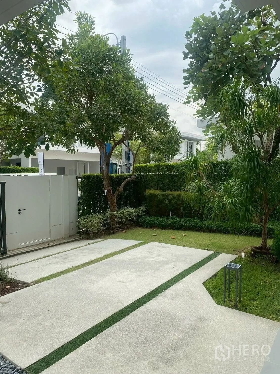 Property Image #23 for property HRE01030