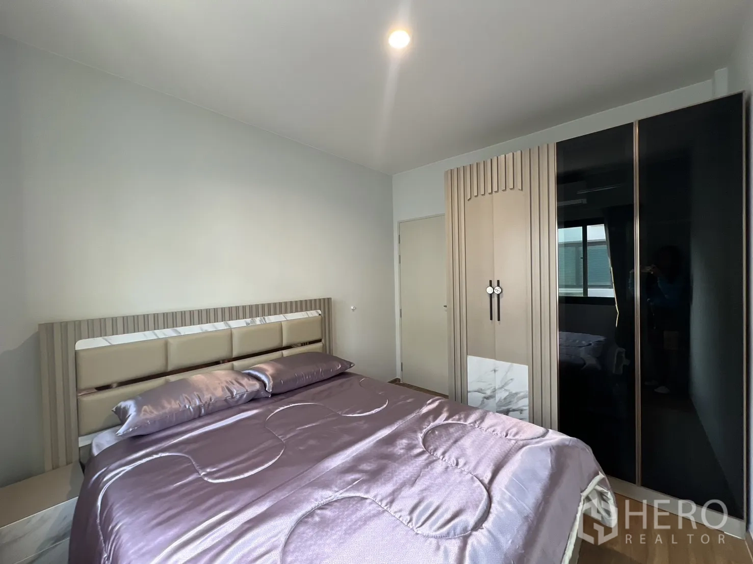 Property Image #18 for property HRE00409