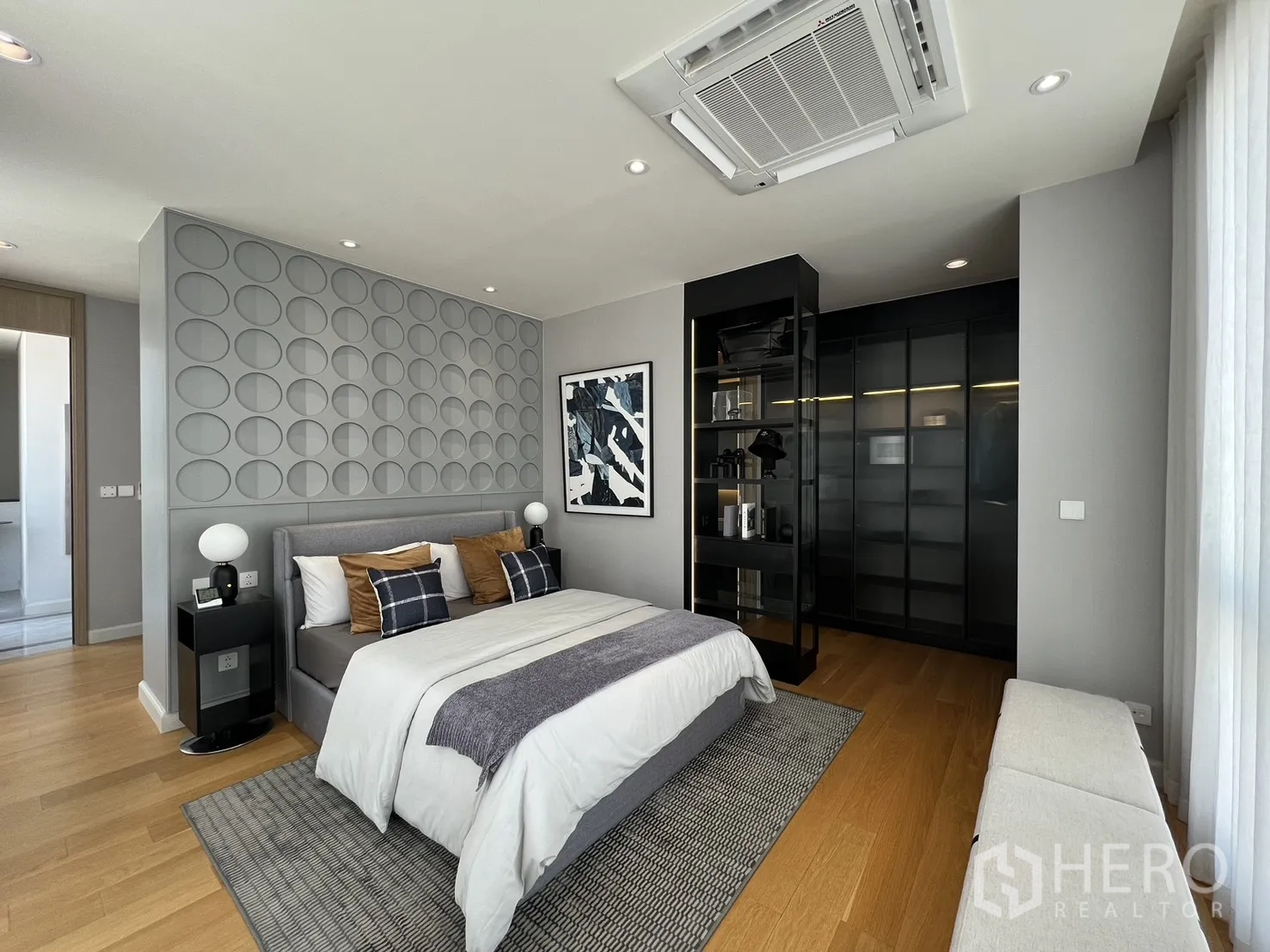 Property Image #32 for property HRE00581