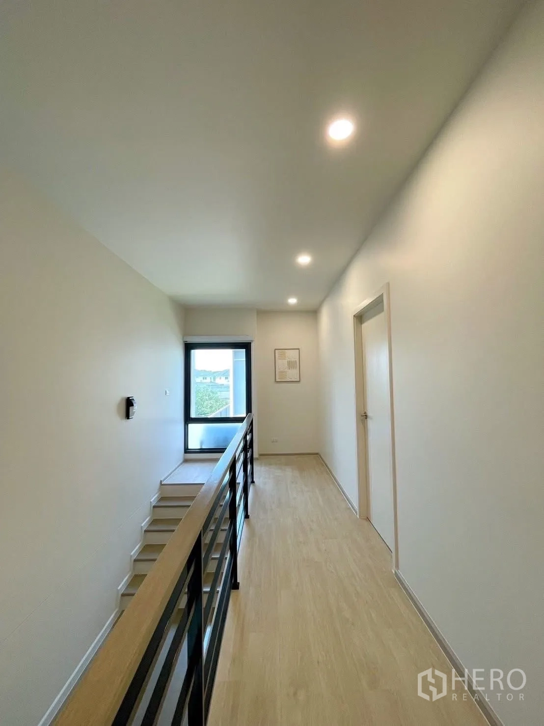 Property Image #21 for property HRE00307