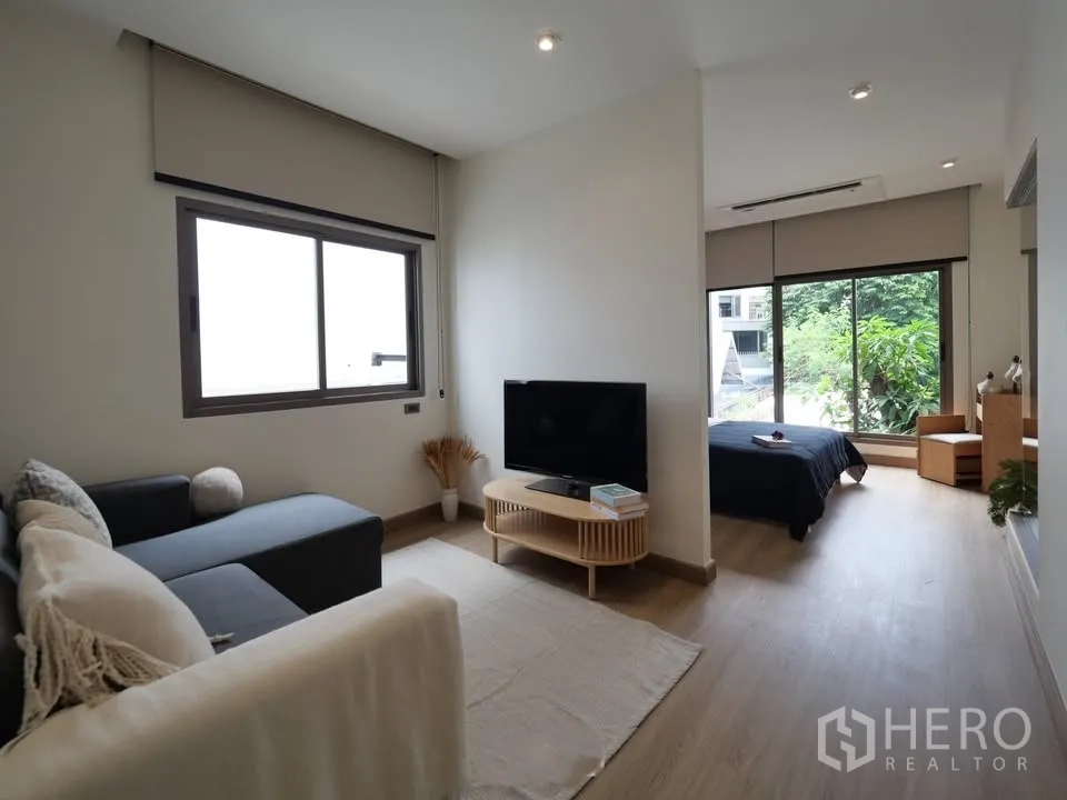 Property Image #1 for property HRE01139