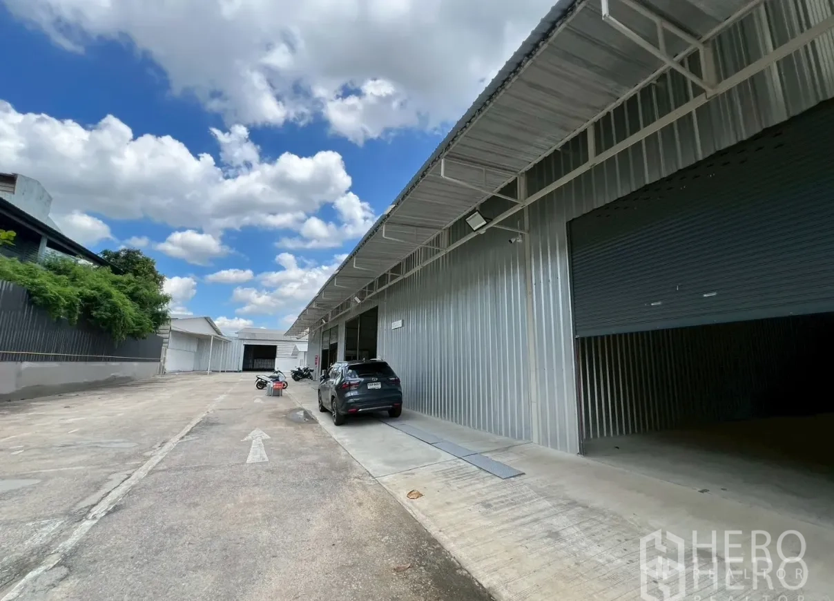 Property Image #1 for property HRE00954