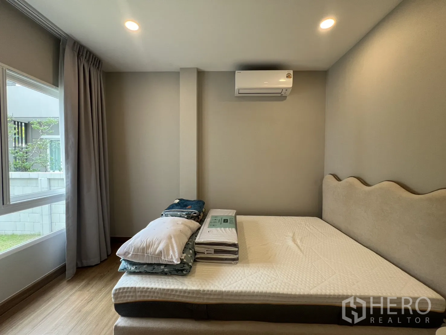 Property Image #27 for property HRE01191