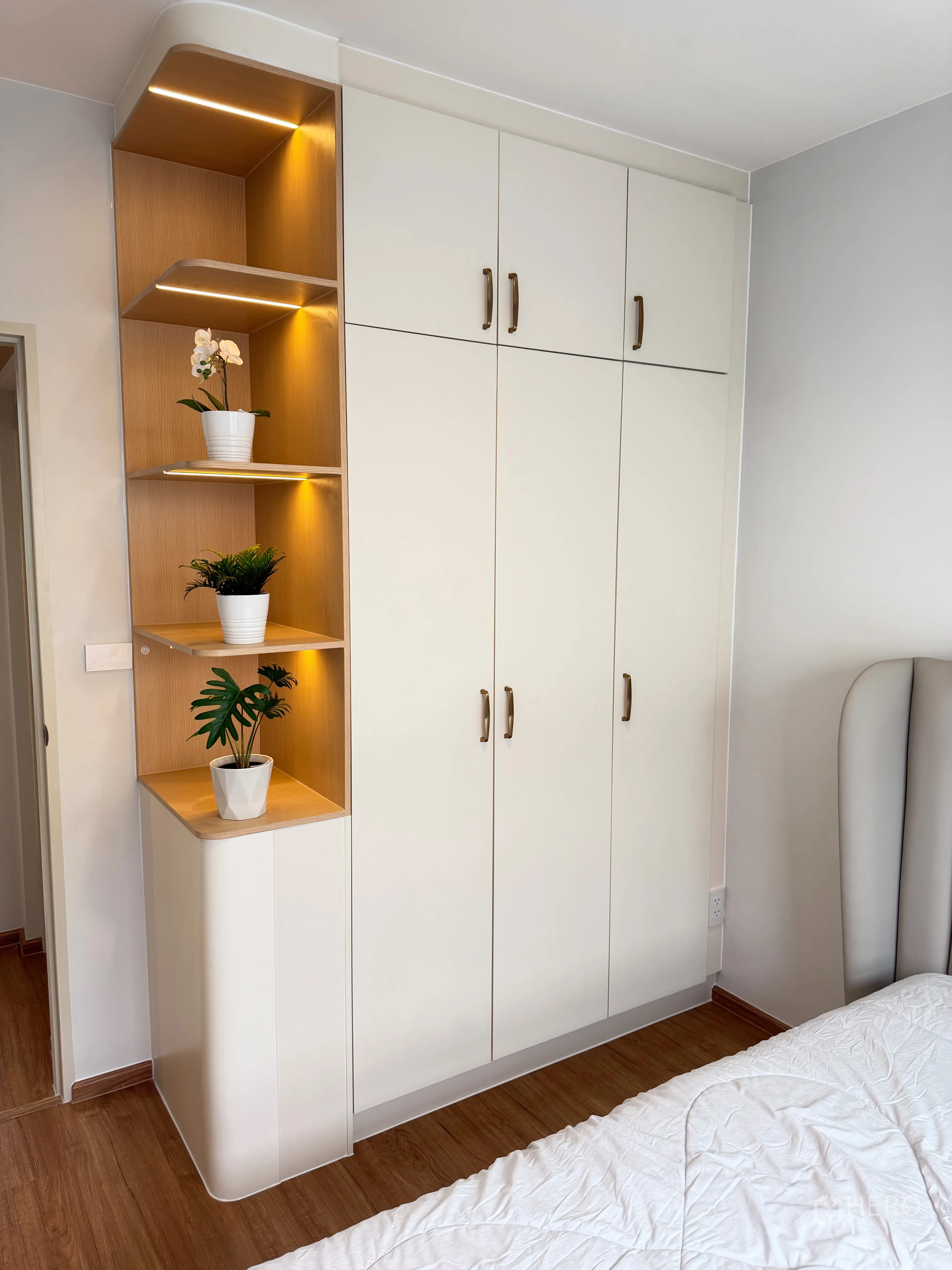 Property Image #5 for property HRE01444