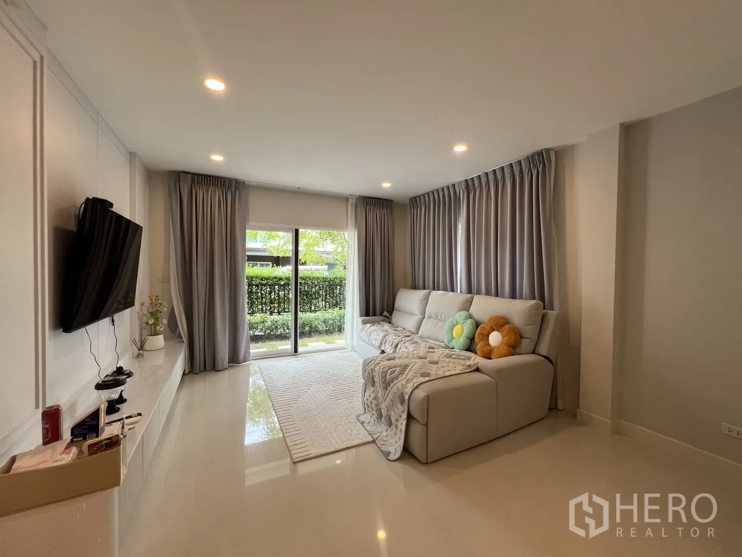 Property Image #29 for property HRE01191
