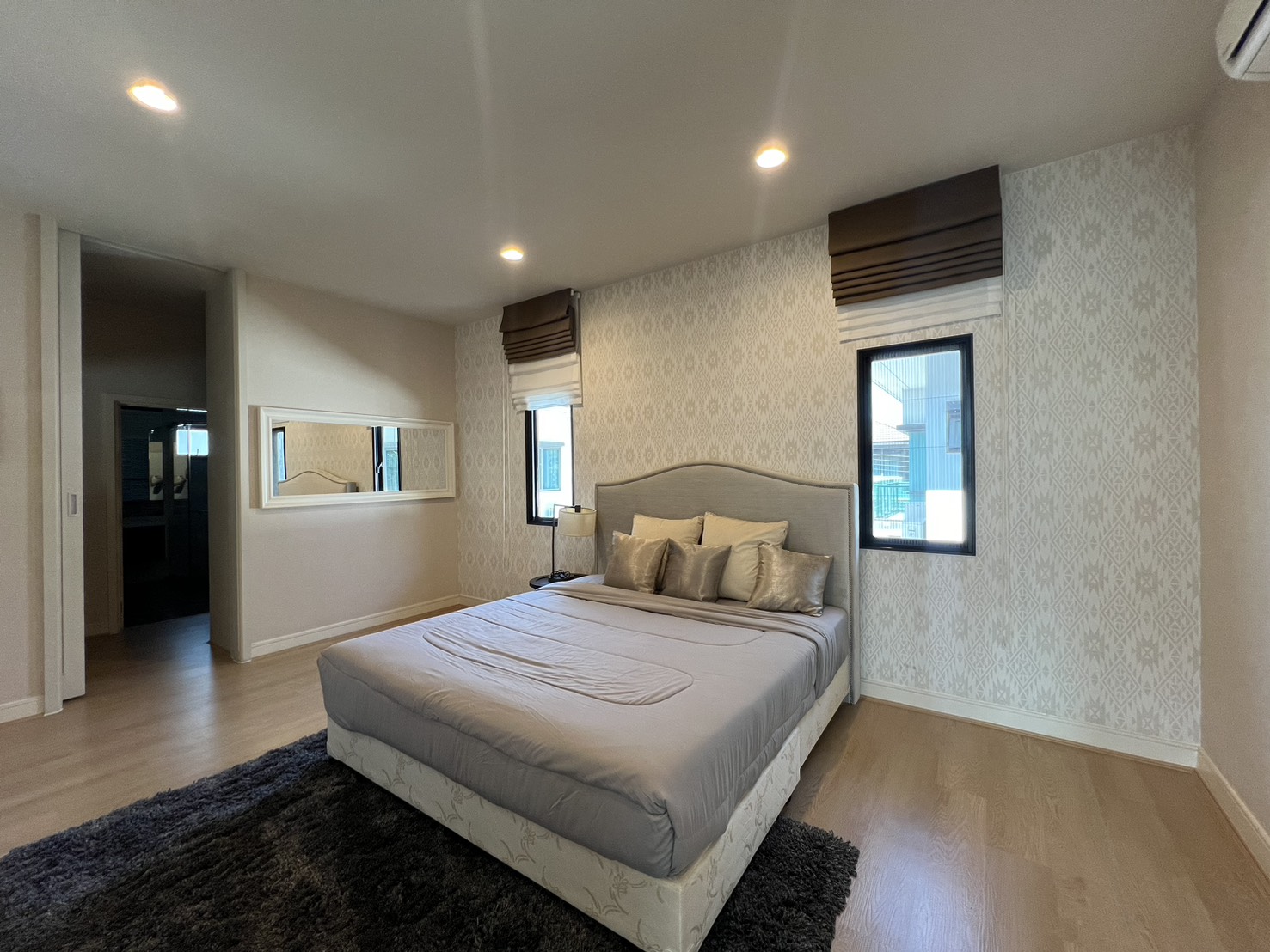 Property Image #17 for property HRE00043