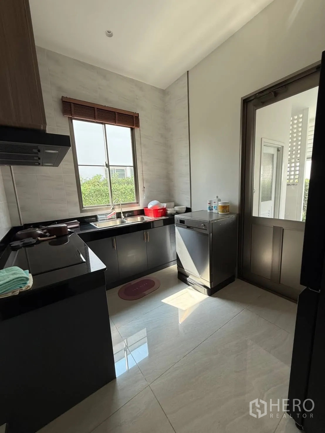 Property Image #22 for property BRE22564