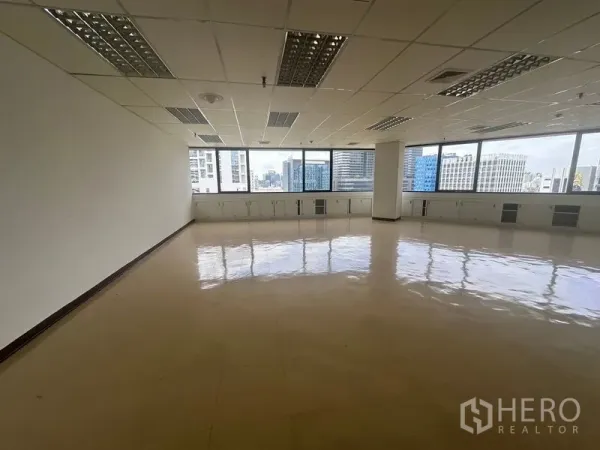 Office Space for rent in Bang Rak, Bangkok - Large empty office floor plate with natural light and multi-side city views.
