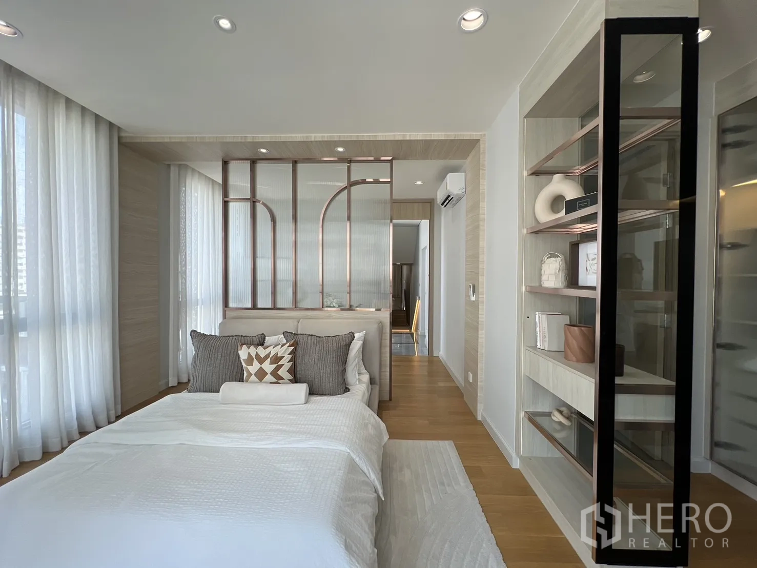 Property Image #37 for property HRE00581