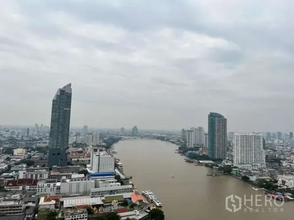 Condominium for rent in Bang Kho Laem, Bangkok - Panoramic city skyline and Chao Phraya River view from high floor.