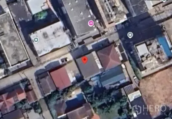 ที่ดิน ขายในPhra Khanong, Bangkok - ภาพแผนที่ดาวเทียมปักหมุดตำแหน่งแปลงที่ดินในชุมชนที่อยู่อาศัยใกล้สุขุมวิทและ BTS ปุณณวิถี.