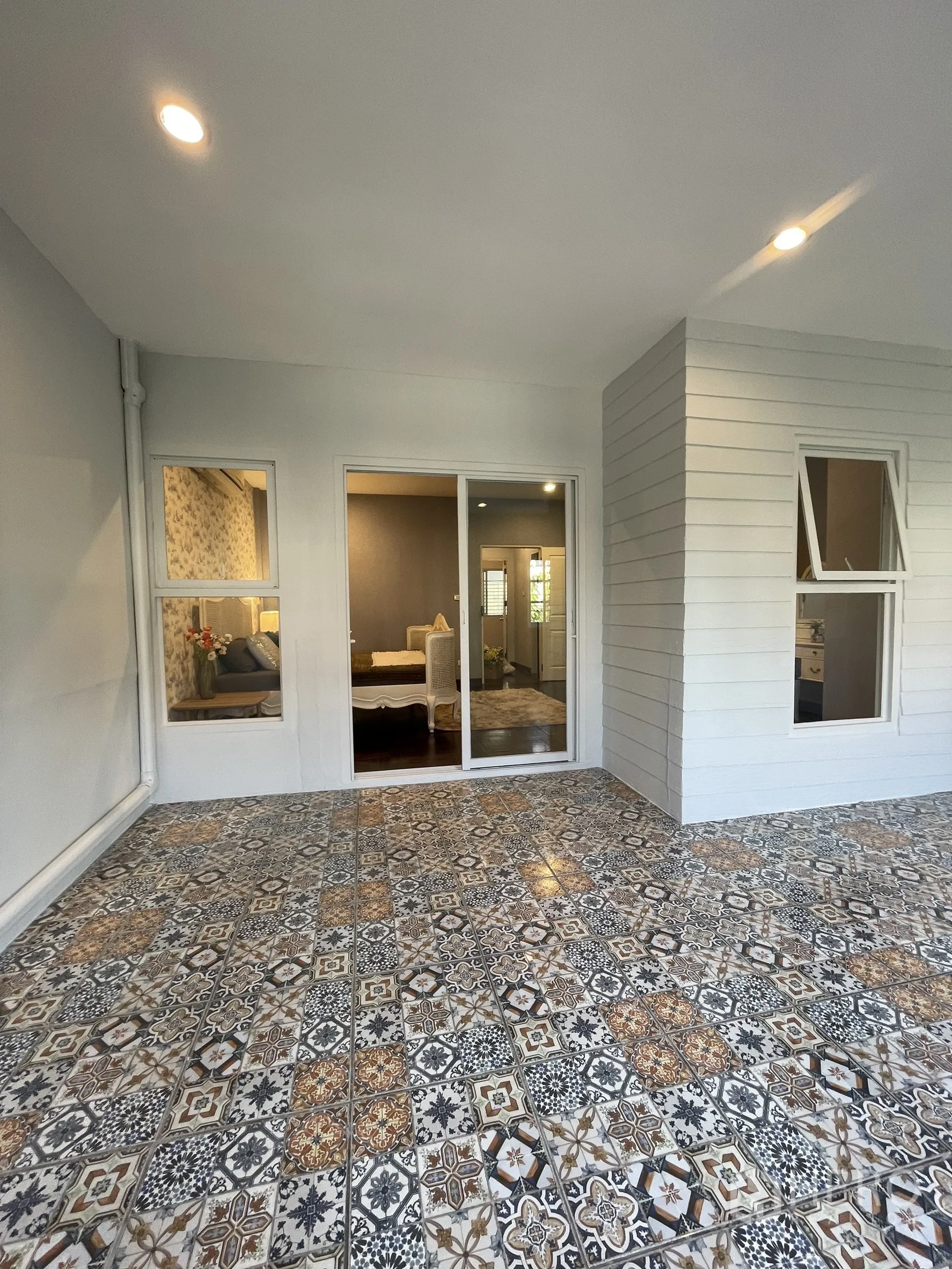 Property Image #25 for property HRE00246