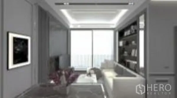 คอนโด ขายในPhra Khanong, Bangkok - ห้องนั่งเล่นสว่าง โซฟาเข้ามุม ชั้นวางบิวท์อิน พร้อมประตูกระจกเปิดสู่ระเบียง