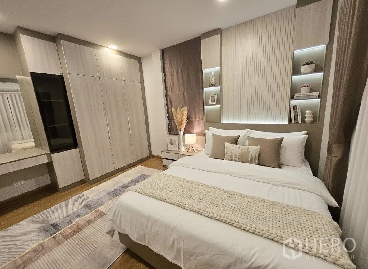 Property Image #17 for property HRE00174