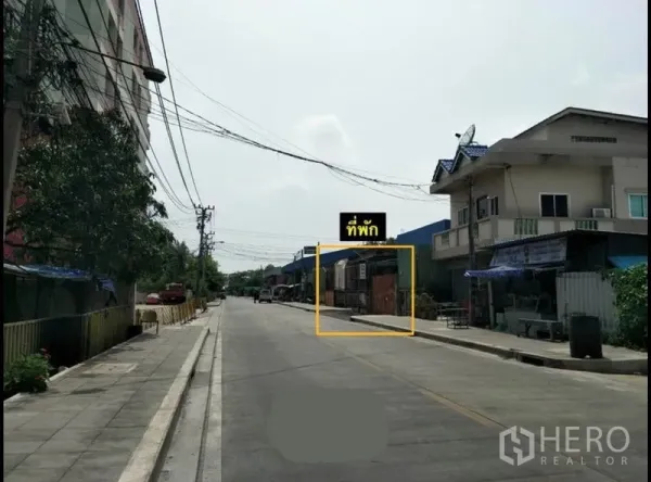 คลังสินค้า ขายในLat Krabang, Bangkok - ถนนกว้างหน้าทรัพย์ในย่านอุตสาหกรรม ลาดกระบัง เหมาะสำหรับรถบรรทุก