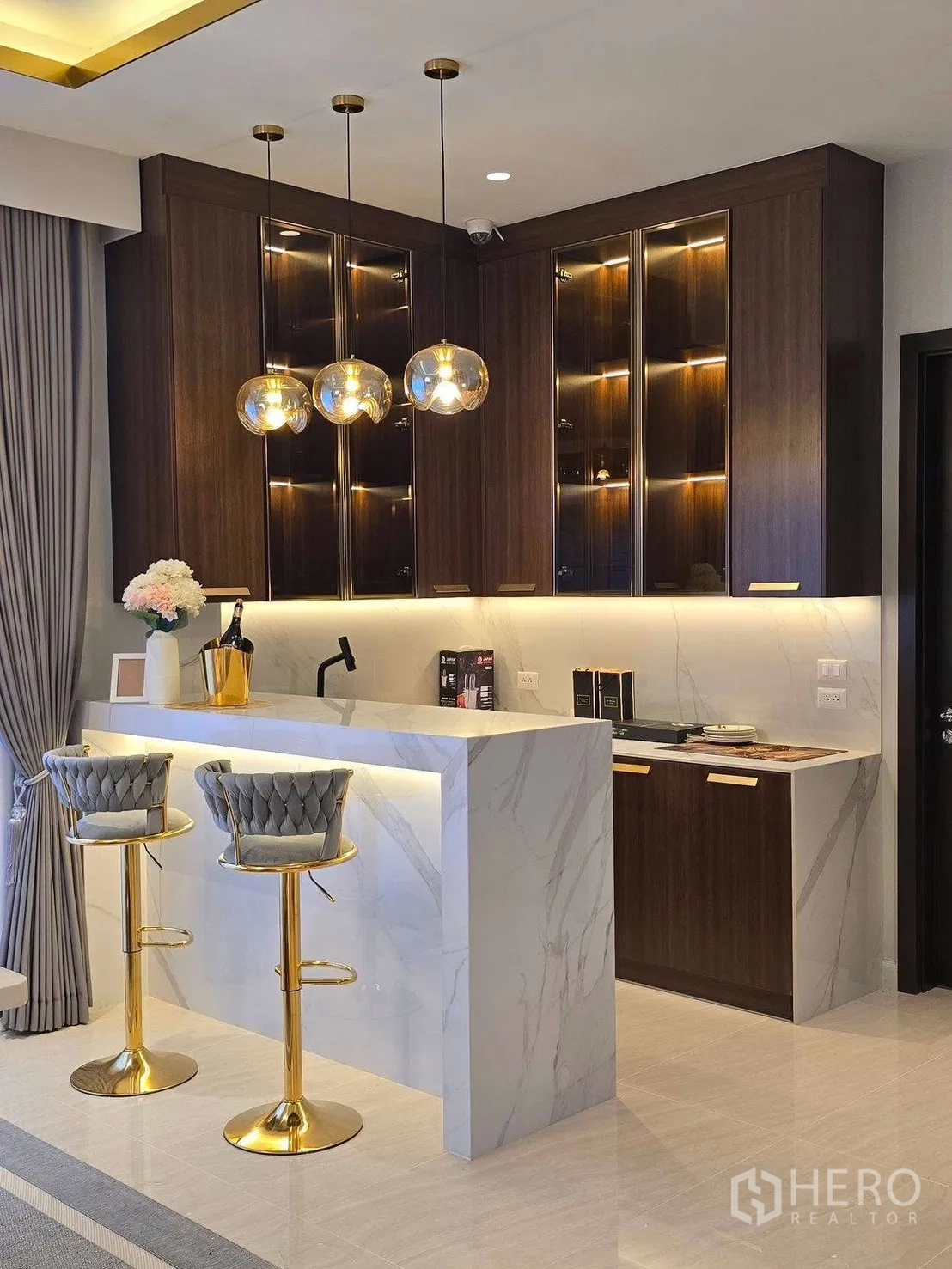 Property Image #23 for property HRE00297