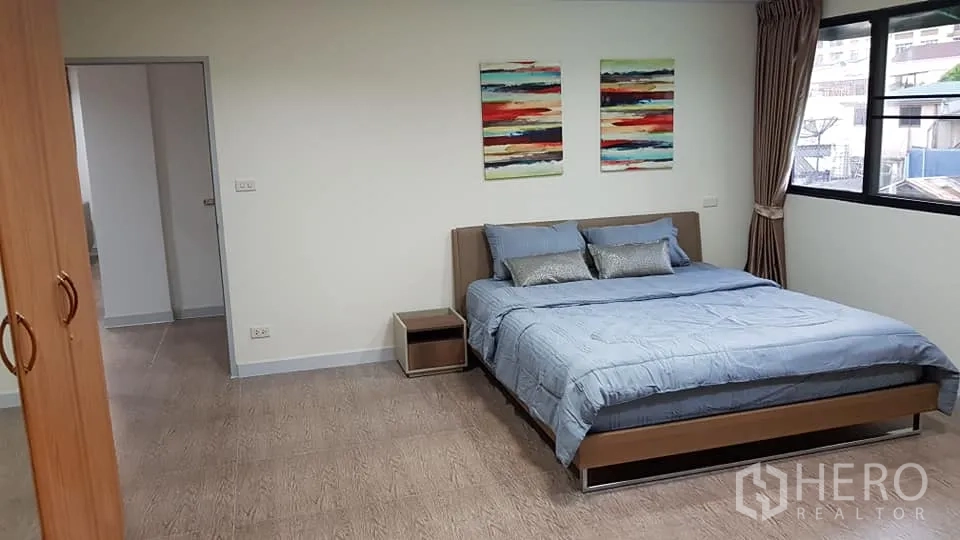 Property Image #2 for property HRE00692