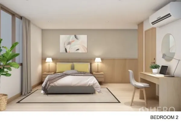 อพาร์ทเมนท์ ให้เช่าในKhlong Toei, Bangkok - ห้องนอนมีหน้าต่างบานใหญ่ เตียงคู่ โต๊ะทำงาน และต้นไม้ในกระถางบนพื้นไม้โทนอุ่น