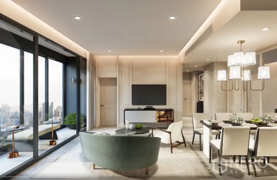 คอนโด ขายในWatthana, Bangkok - ห้องนั่งเล่นและรับประทานอาหารสว่าง โปร่ง ด้วยผนังกระจกสูงจรดเพดานและวิวเมืองจากระเบียง