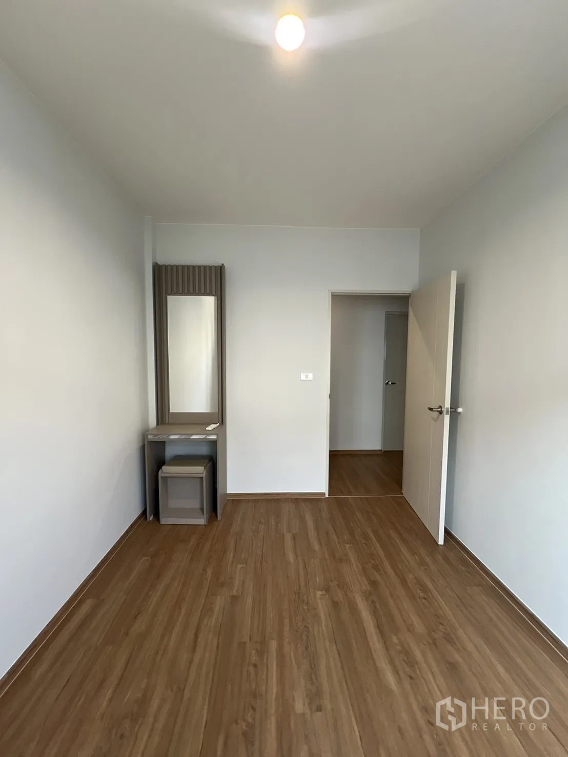 Property Image #21 for property HRE00409