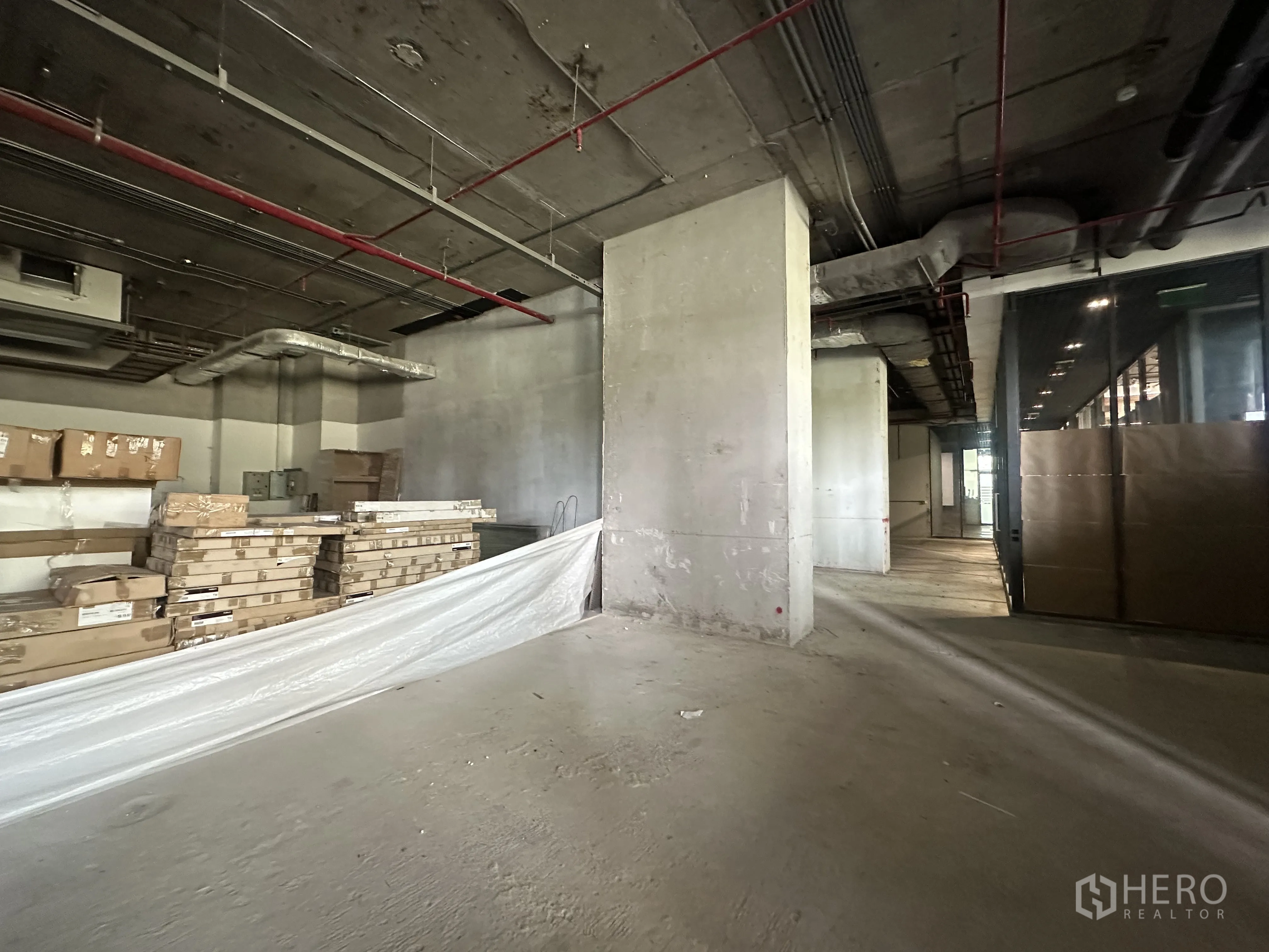Property Image #5 for property HRE00973