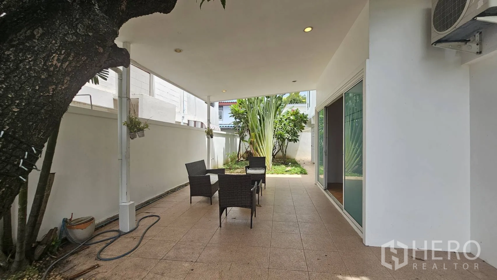 Property Image #24 for property HRE01294