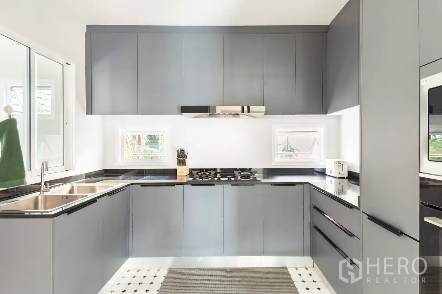 Property Image #10 for property BRE21043