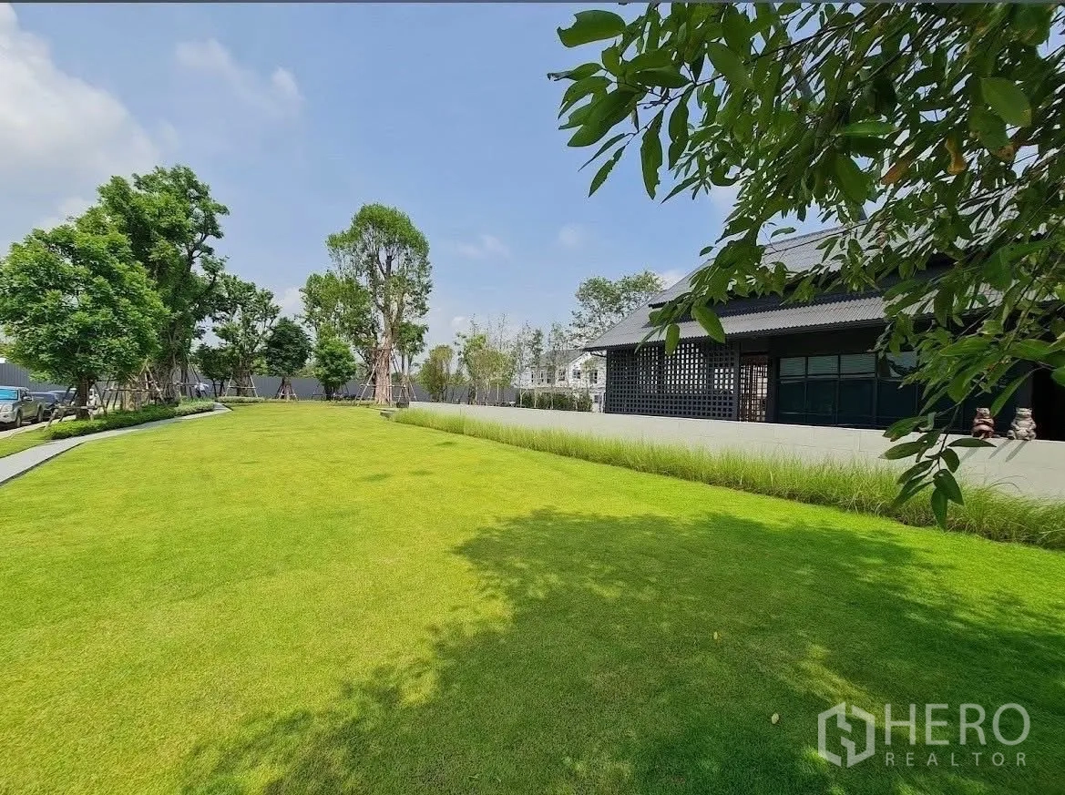 Property Image #16 for property HRE00307