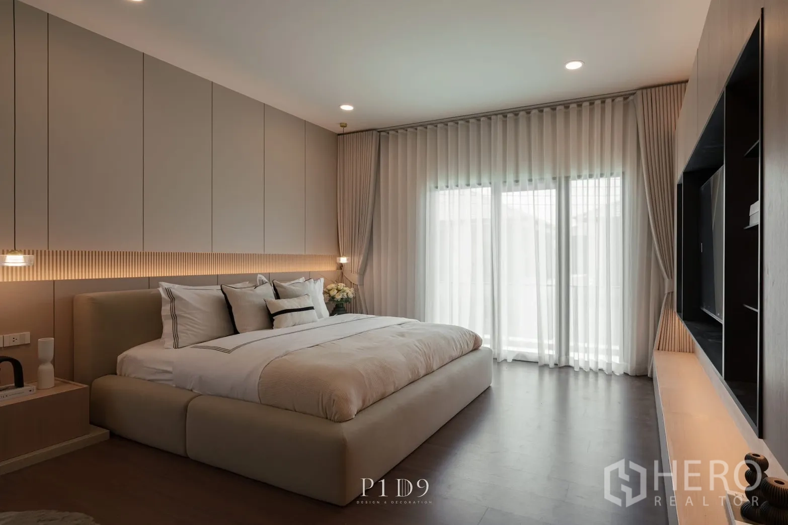 Property Image #23 for property HRE00977