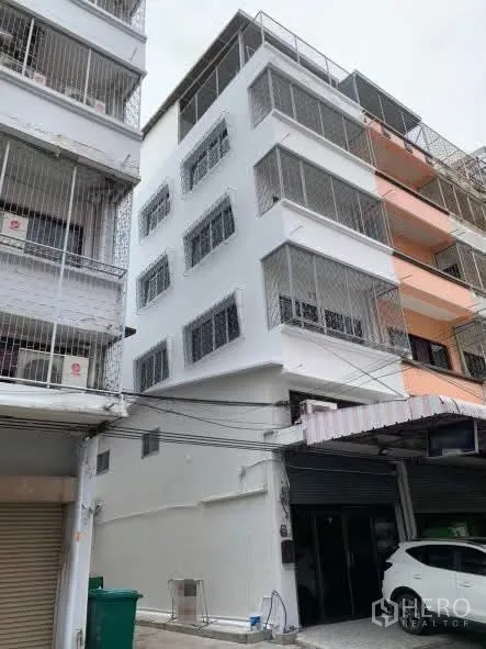 Property Image #20 for property HRE00475