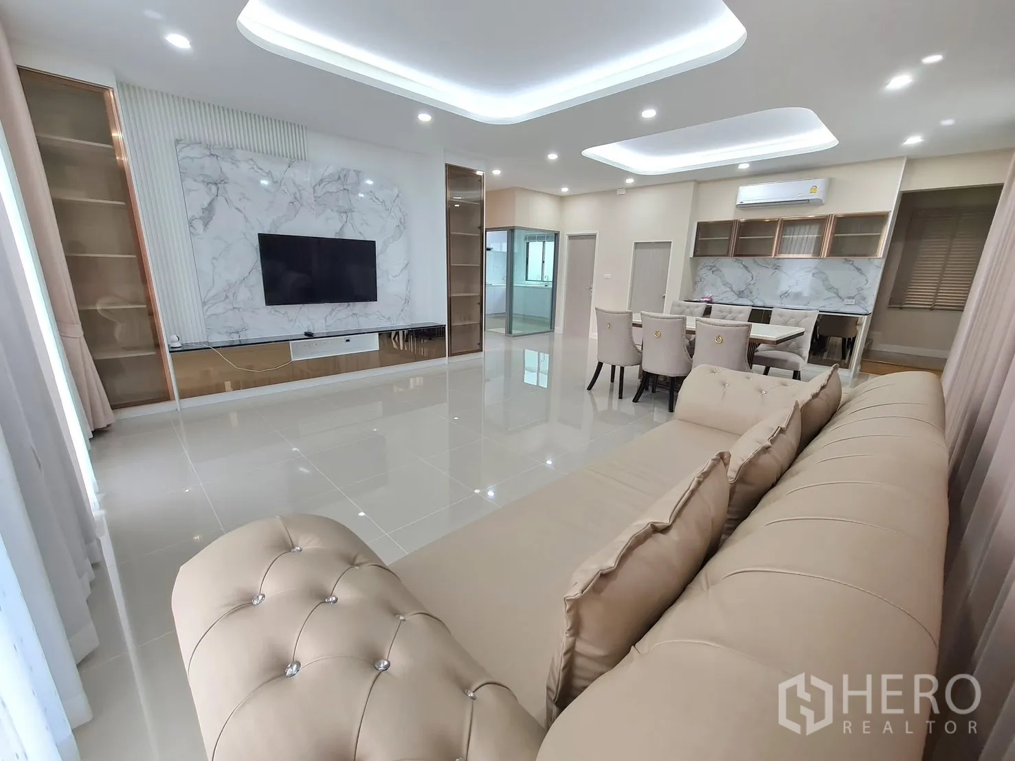Property Image #25 for property HRE01017