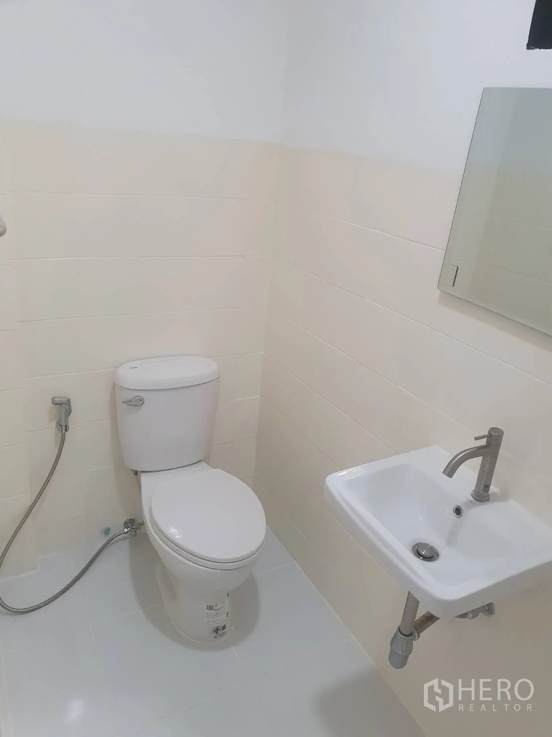 Property Image #1 for property HRE01018