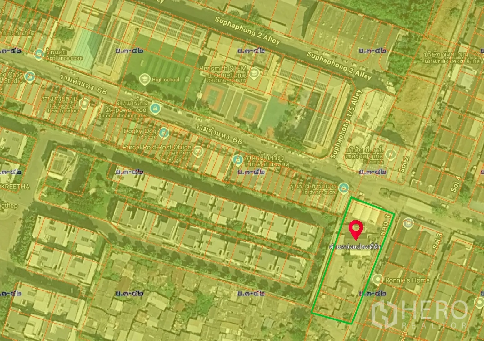 Land for sale in Bang Kapi, Bangkok - Parcel map highlighting the land boundary and surrounding roads.