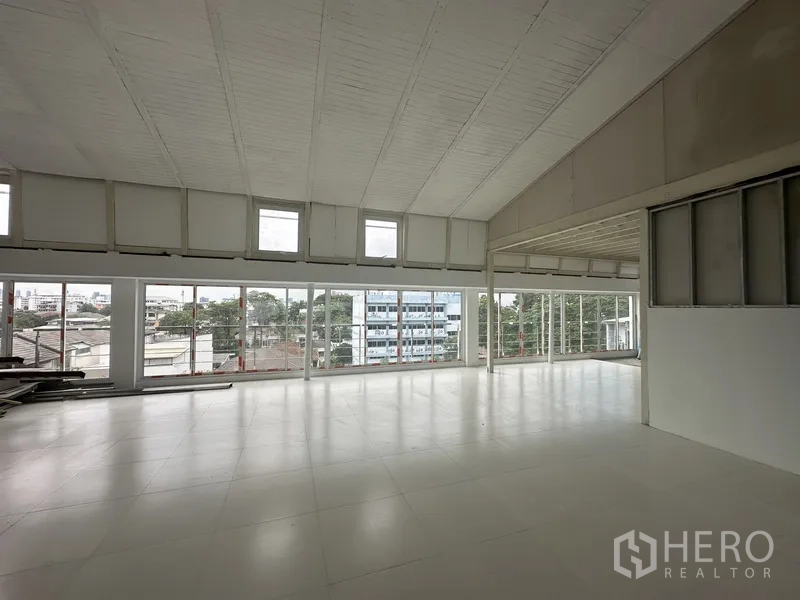 Office Space for rent or sale - Large corner office level with panoramic glazing and abundant natural light.