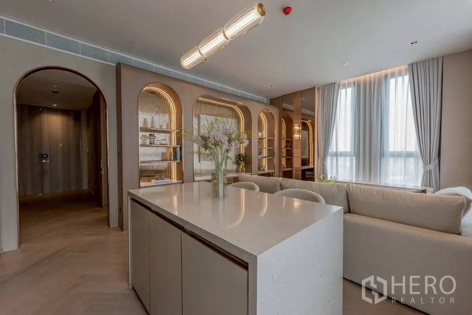 Property Image #5 for property HRE00749