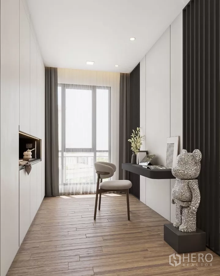 ทาวน์เฮาส์ ให้เช่าในChatuchak, Bangkok - ห้องอเนกประสงค์มีโต๊ะลอยตัว บิวท์อิน และหน้าต่างสูงเต็มบาน