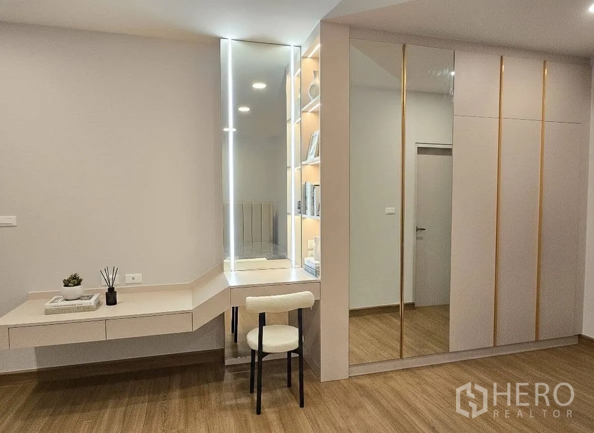 Property Image #16 for property HRE00174