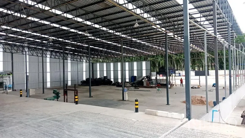 คลังสินค้า ให้เช่าในPluak Daeng, Rayong - ยูนิตกึ่งเปิดโล่ง หลังคาคลุม มีพื้นที่กลับรถและใช้งาน