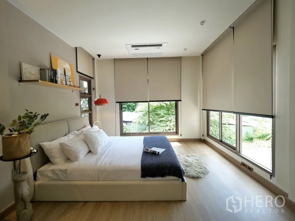 Property Image #5 for property HRE01139