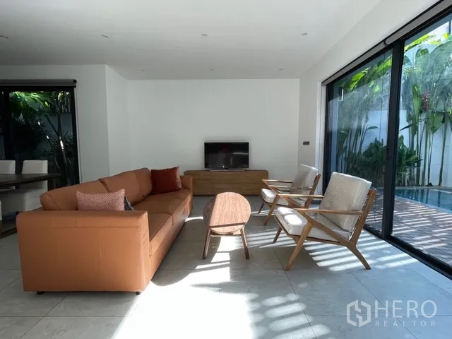 Property Image #20 for property HRE00619