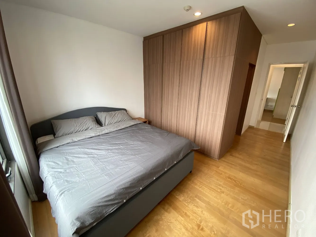Property Image #2 for property HRE00858