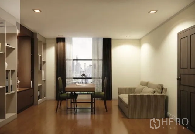 คอนโด ให้เช่า - มุมทำงานพร้อมโต๊ะ โซฟา ชั้นวางของ และหน้าต่างมองเห็นเมือง