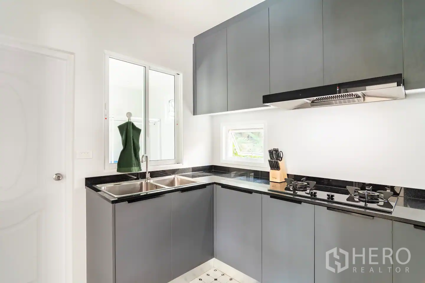 Property Image #3 for property BRE21043