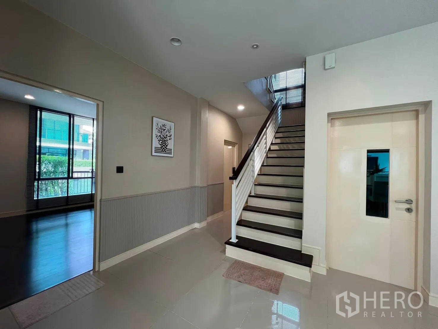 Property Image #16 for property HRE00912
