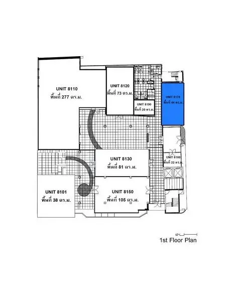零售空间 出租在Watthana, Bangkok - 一层平面图，蓝色标注的44㎡零售单元，邻近公共走道与服务区。