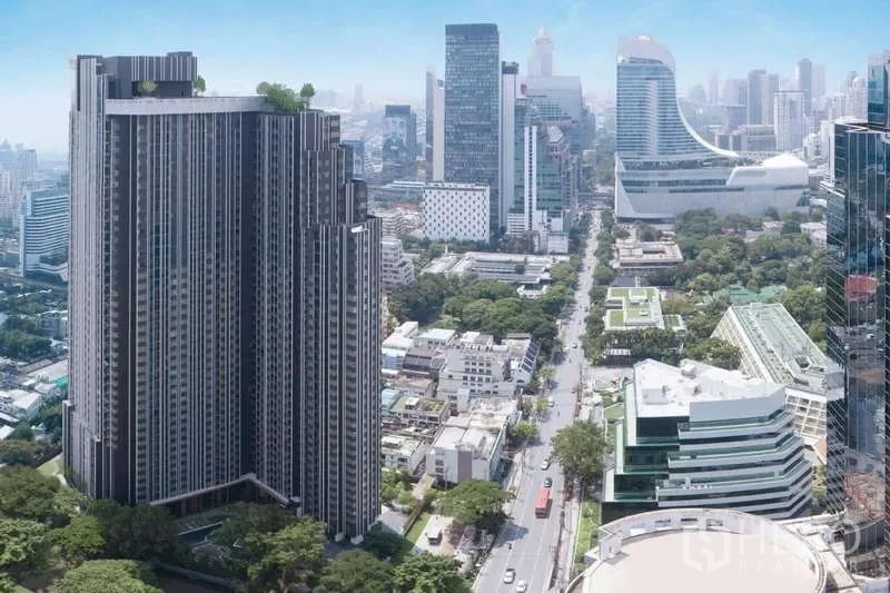 คอนโด ให้เช่าหรือขายในPathum Wan, Bangkok - อาคารคอนโดไฮไรซ์ใจกลางย่านธุรกิจกรุงเทพฯ มุมสูง