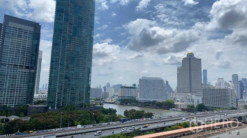 คอนโด ให้เช่าในKhlong San, Bangkok - วิวตึกเมืองและแม่น้ำเจ้าพระยาจากคอนโดชั้นสูง